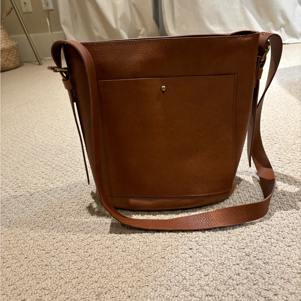 Madewell Transport Bucket Bag